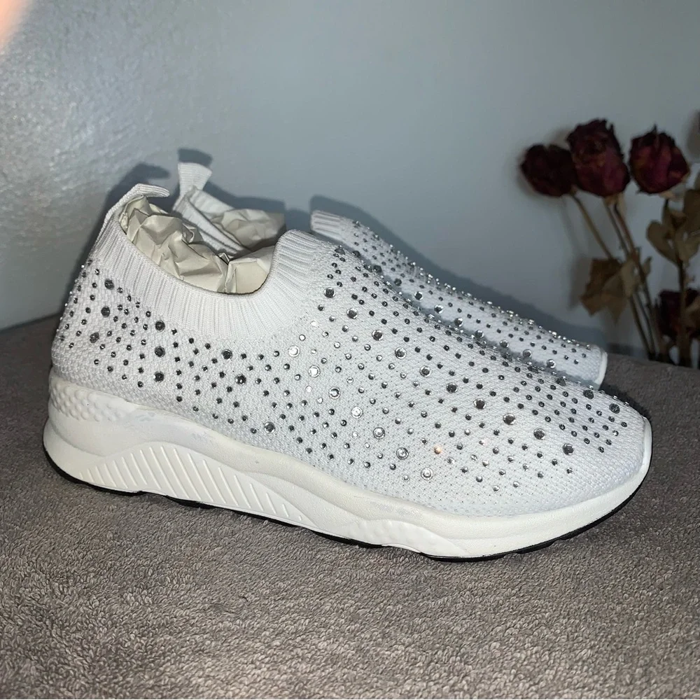 White sneakers with rhinestones 6-6.5